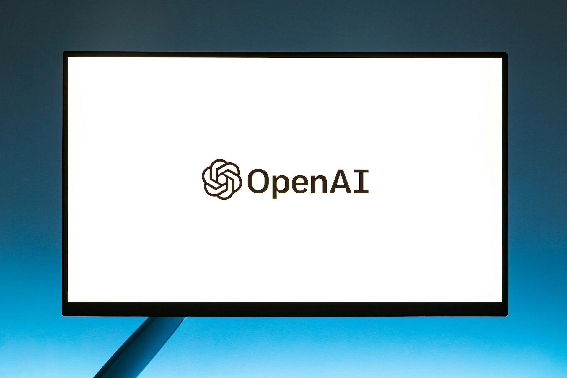 تطلق OpenAI واجهة Canvas لكتابة وترميز المشاريع