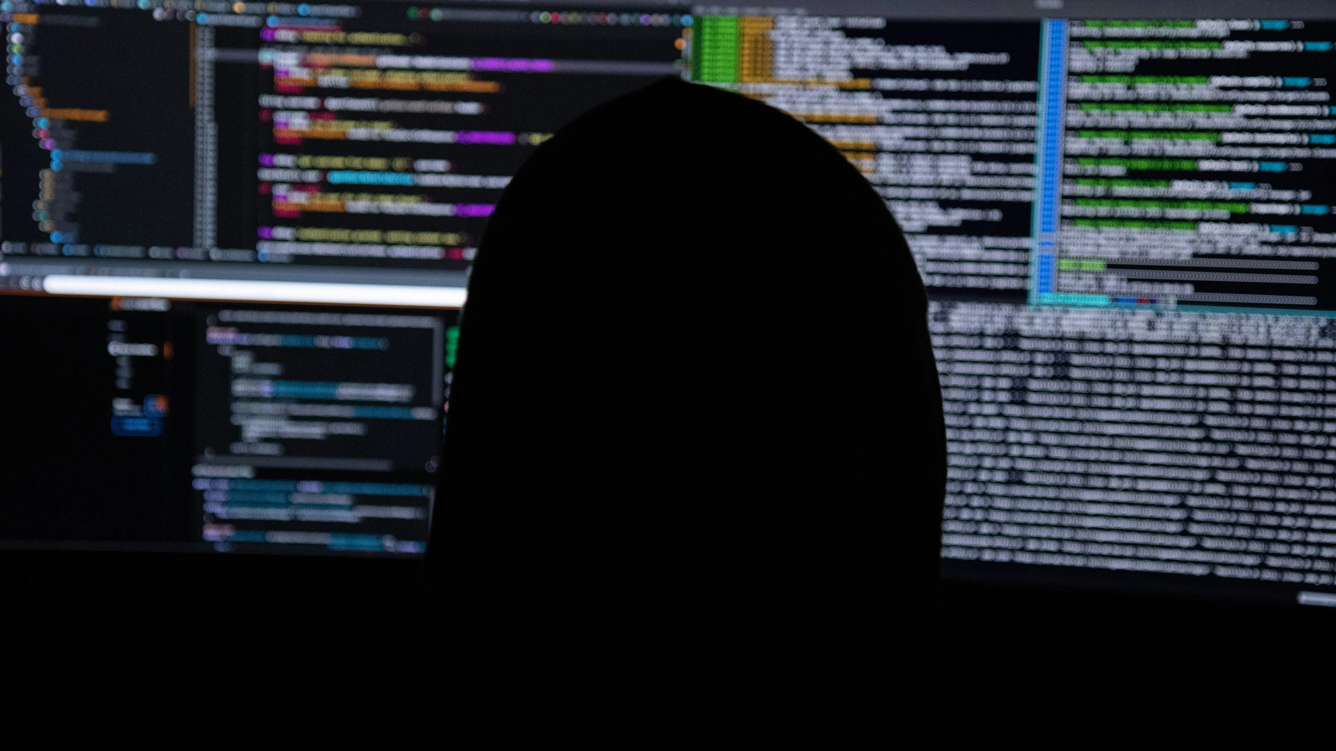 يحول برنامج الفيروس SystemBC الخوادم الافتراضية الخاصة VPS إلى وكلاء عالية النطاق الترددي للمجرمين